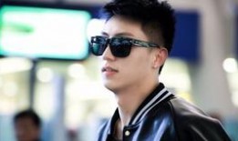 卓伟爆料狗咬人视频,狗咬人事件视频曝光，真相令人震惊